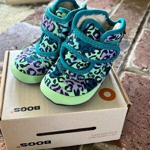 Brand New Baby Girl Bogs